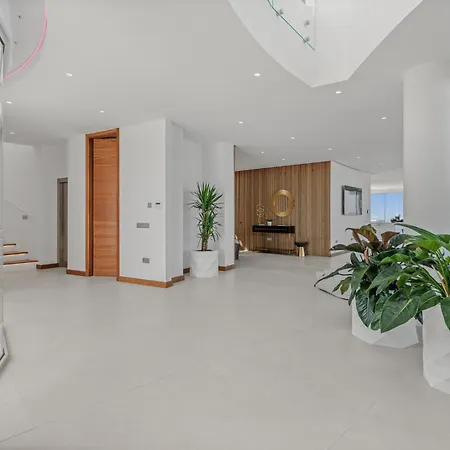 Villa Aurelia * アデヘ